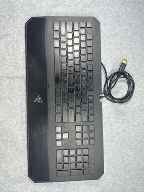 Razer DeathStalker RZ03-0080 Wired Gaming Keyboard Slim Chiclet Key Layout